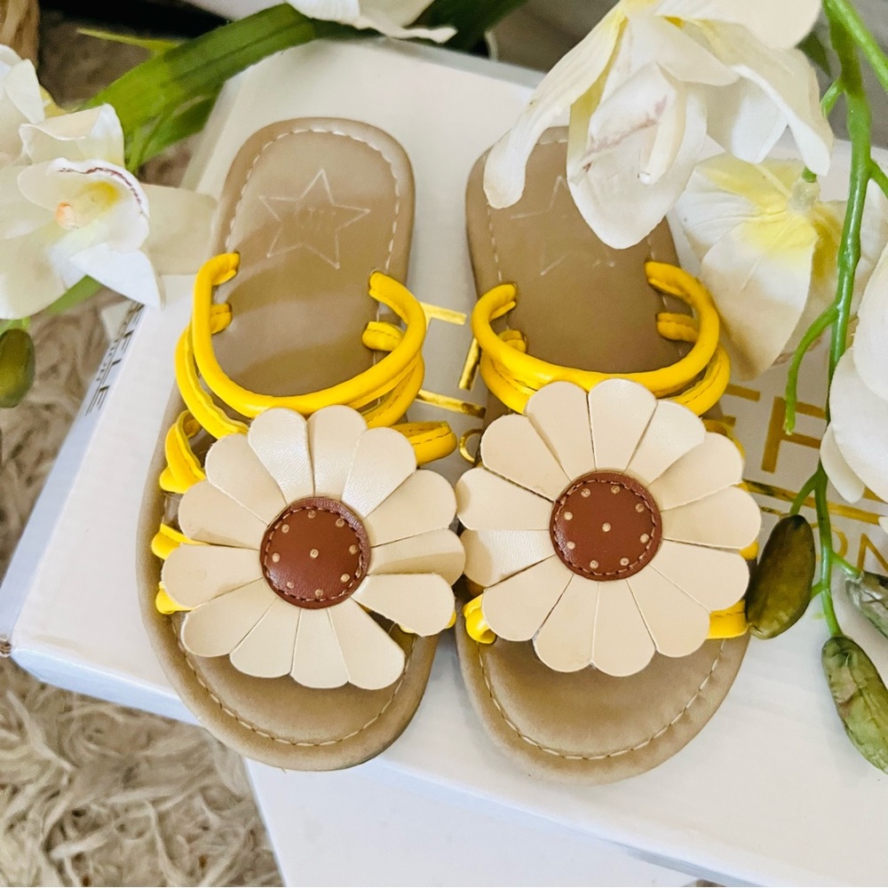Strappy Flower Sandals